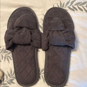 Barefoot Dreams Black Quilted Slippers
